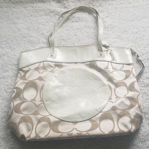 Large Coach Ashley Tote **MOVING SALE**